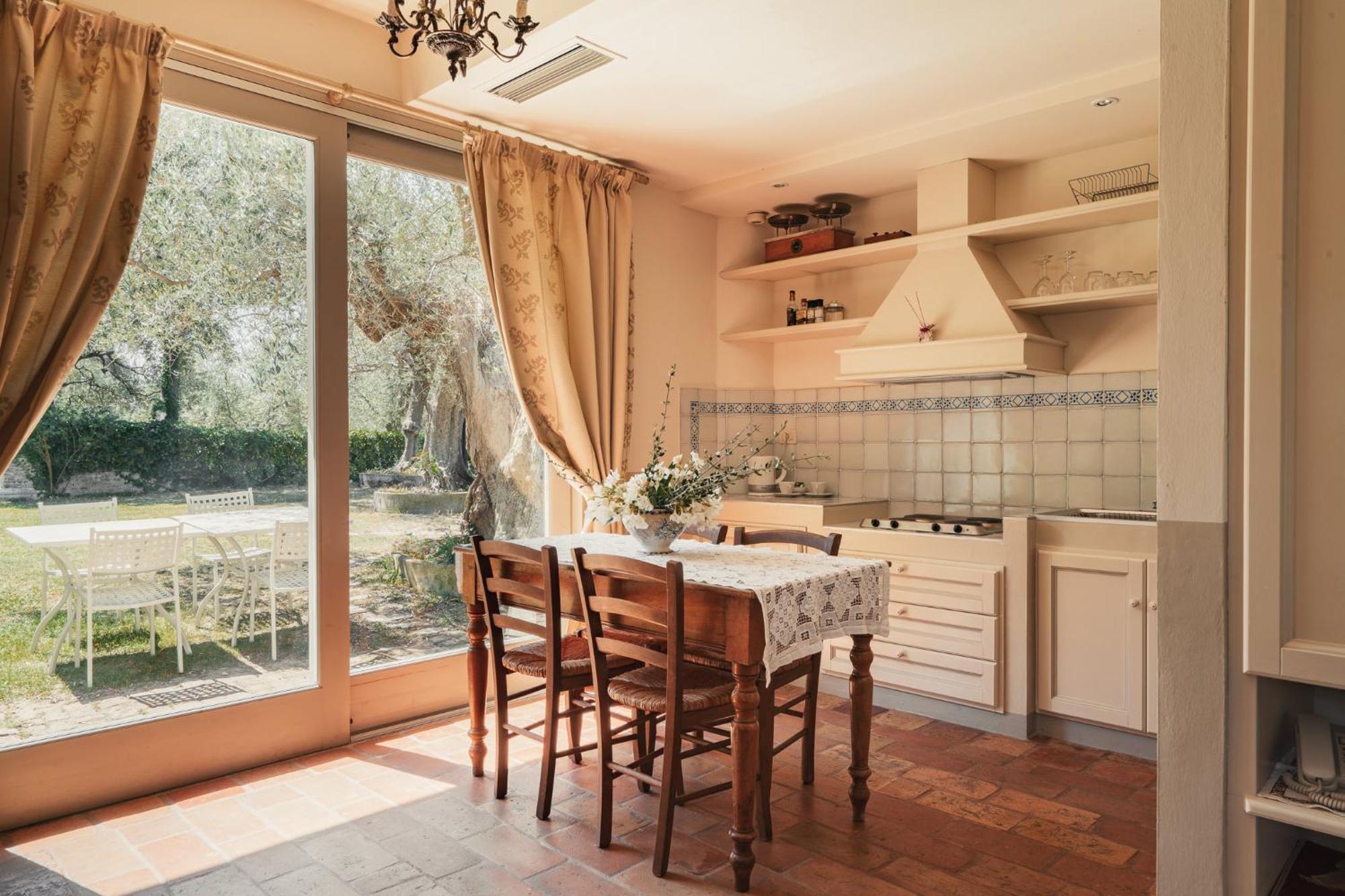 Il Pignocco Country House Santa Veneranda Rum bild